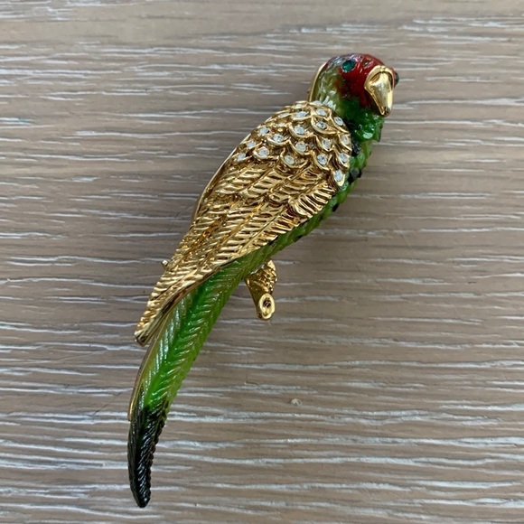 Parrot pin or brooch, very good condition, 2.5” tall. Offers considered - Picture 1 of 3